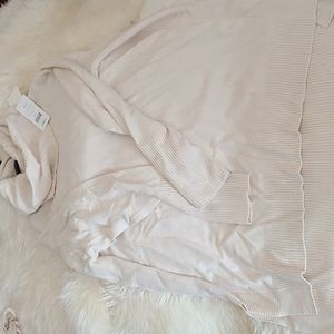 French Connection Oversized fit Sweater ❤️